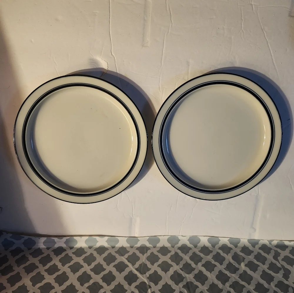 Dansk Bistro Christianshavn Blue and White Bread & Butter 7.25 Set of 2